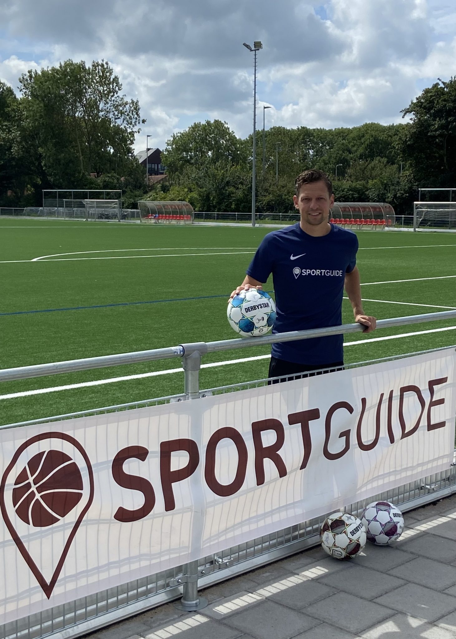 SportGuide lanceert voetbalschool in samenwerking met E.M.M.'21